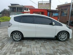 Honda Jazz RS 2013 Putih 7