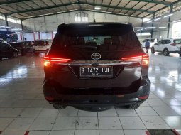 Toyota Fortuner 2.4 G AT 2017 3