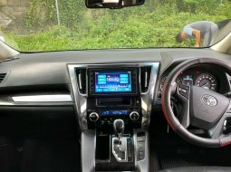 Toyota Vellfire 2.5 G A/T 2015 4