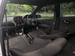 Jual mobil terbaru Honda Brio RS 2023 Dynemic pearl 9