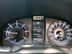 Toyota Kijang Innova 2.4 V M/T Diesel 2019 4
