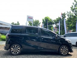 Toyota Sienta Q CVT 2017 Hitam 5