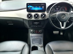 Mercedes-Benz B-CLass B 200 2014 putih pajak panjang cash kredit proses bisa dibantu 10