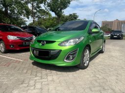 Mazda 2 R AT 2012 Hijau Murah Bagus Siap Pakai