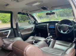Promo jual mobil Toyota Fortuner VRZ 2019 Hitam 10