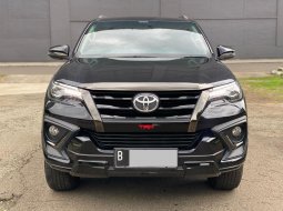 Toyota Fortuner 2.4 TRD AT 2019 Hitam 1