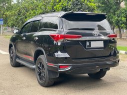 Toyota Fortuner 2.4 TRD AT 2019 Hitam 6