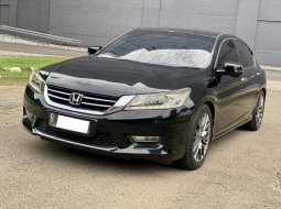 Honda Accord 2.4 VTi-L 2013 Hitam 2