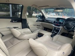 Honda Accord 2.4 VTi-L 2013 Hitam 7