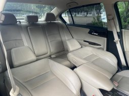 Honda Accord 2.4 VTi-L 2013 Hitam 10