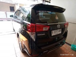 Toyota Kijang Innova V Luxury 4