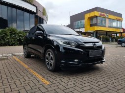 Honda HR-V 1.8L Prestige 2015