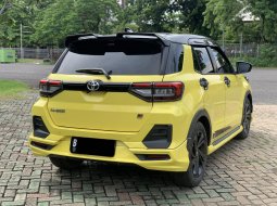 Toyota Raize 1.0T GR Sport CVT (Two Tone) 4