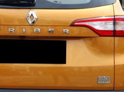 Renault Triber RXZ AT 2020 kuning km36rb dp 10 jt cash kredit proses bisa dibantu 9