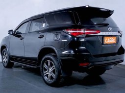 Toyota Fortuner 2.4 G AT 2021 5