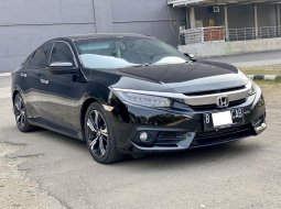 Honda Civic 1.5L Turbo 2017 Hitam 3