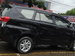 Toyota Kijang Innova V A/T Gasoline 2020 MPV KM17rb Tanpa DP 10