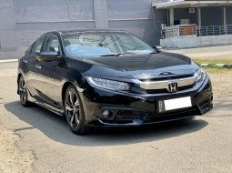 Honda Civic 1.5L Turbo 2017 Hitam 3