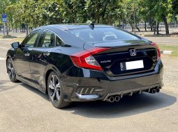 Honda Civic 1.5L Turbo 2017 Hitam 6