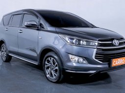 JUAL Toyota Innova 2.0 Venturer AT 2019 Abu-abu