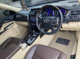Promo jual mobil Toyota Camry V 2015 Sedan 8