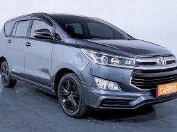 JUAL Toyota Innova 2.4 V TRD AT 2020 Abu-abu