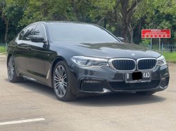 Jual cepat mobil BMW 5 Series 530i 2020 Sedan