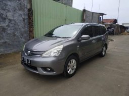 Nissan Grand Livina XV 2014