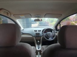 Suzuki Ertiga Dreza 2017 putih dp 20 jt matic cash kredit proses bisa dibantu 15