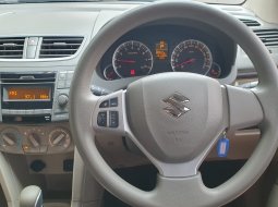 Suzuki Ertiga Dreza 2017 putih dp 20 jt matic cash kredit proses bisa dibantu 18