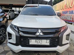 Mitsubishi Triton Ultimate AT Double Cab 4WD tahun 2023 Kondisi Mulus Terawat Istimewa