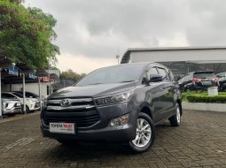 Toyota Kijang Innova V A/T Gasoline 2019 Abu-abu