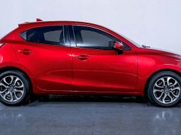 Mazda 2 R AT 2016 5