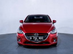 Mazda 2 R AT 2016 1