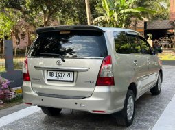 Toyota Kijang Innova G 2012 matic bensin 2