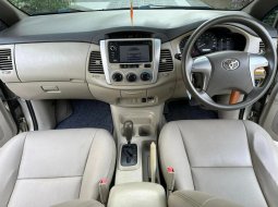 Toyota Kijang Innova G 2012 matic bensin 6
