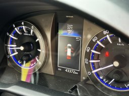 Toyota Kijang Innova 2.0 V 2020 new mdl usd 2021 siap TT om reborn bensin 5