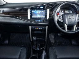 Toyota Kijang Innova V A/T Bensin 2020 3