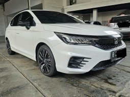 Honda City Hatchback RS AT ( Matic ) 2021 Putih Km Low 20rban Plat Bekasi 2