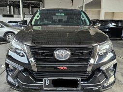 Toyota Fortuner VRZ TRD 2.4 AT ( Matic ) 2020 Hitam Km 46rban Plat jakarta utara