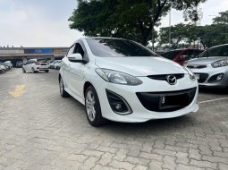 Mazda 2 R AT 2010 Putih Istimewa Murah