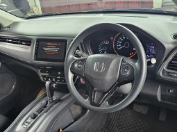 Honda HRV E A/T ( Matic ) 2020 Hitam Km 54rban Mulus Siap Pakai Good Condition 9