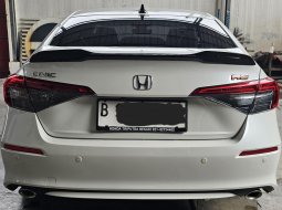 Honda Civic RS A/T ( Matic ) 2023 Putih Km 2rban Mulus Gress Siap Pakai 5