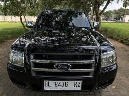 Ford Ranger XLT 2009 lengkap tangan pertama