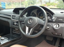 Mercedes-Benz E-Class 250 2012 putih km43ribuan cash kredit proses bisa dibantu 6