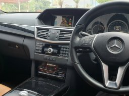 Mercedes-Benz E-Class 250 2012 putih km43ribuan cash kredit proses bisa dibantu 13
