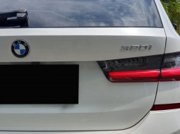 BMW 3 Series 320i M Sport 2021 putih km 8 rban cash kredit proses bisa dibantu 20