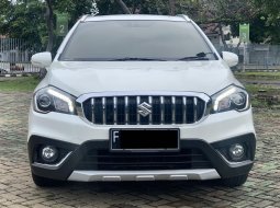 Suzuki SX4 S-Cross AT 2