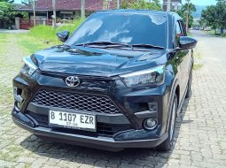 Toyota Raize 1.2 G CVT Hitam