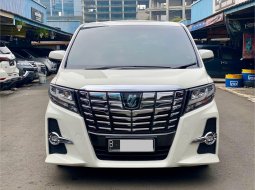 Toyota Alphard SC Premium Sound at 2016 Putih